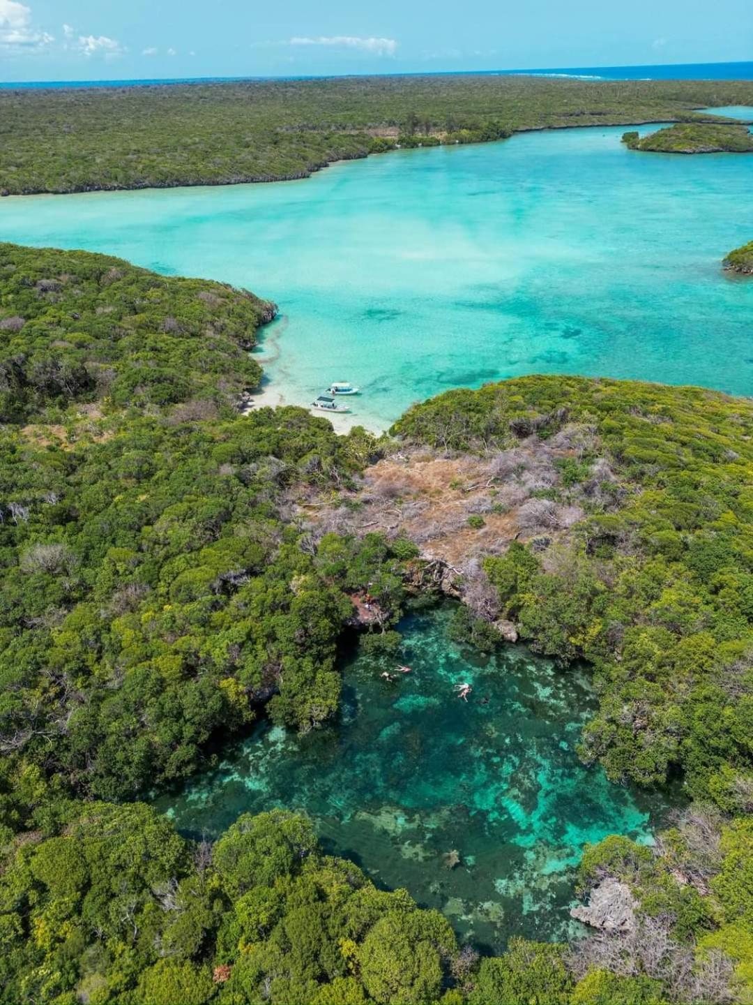 Mafia Island Bungalows Utende Экстерьер фото