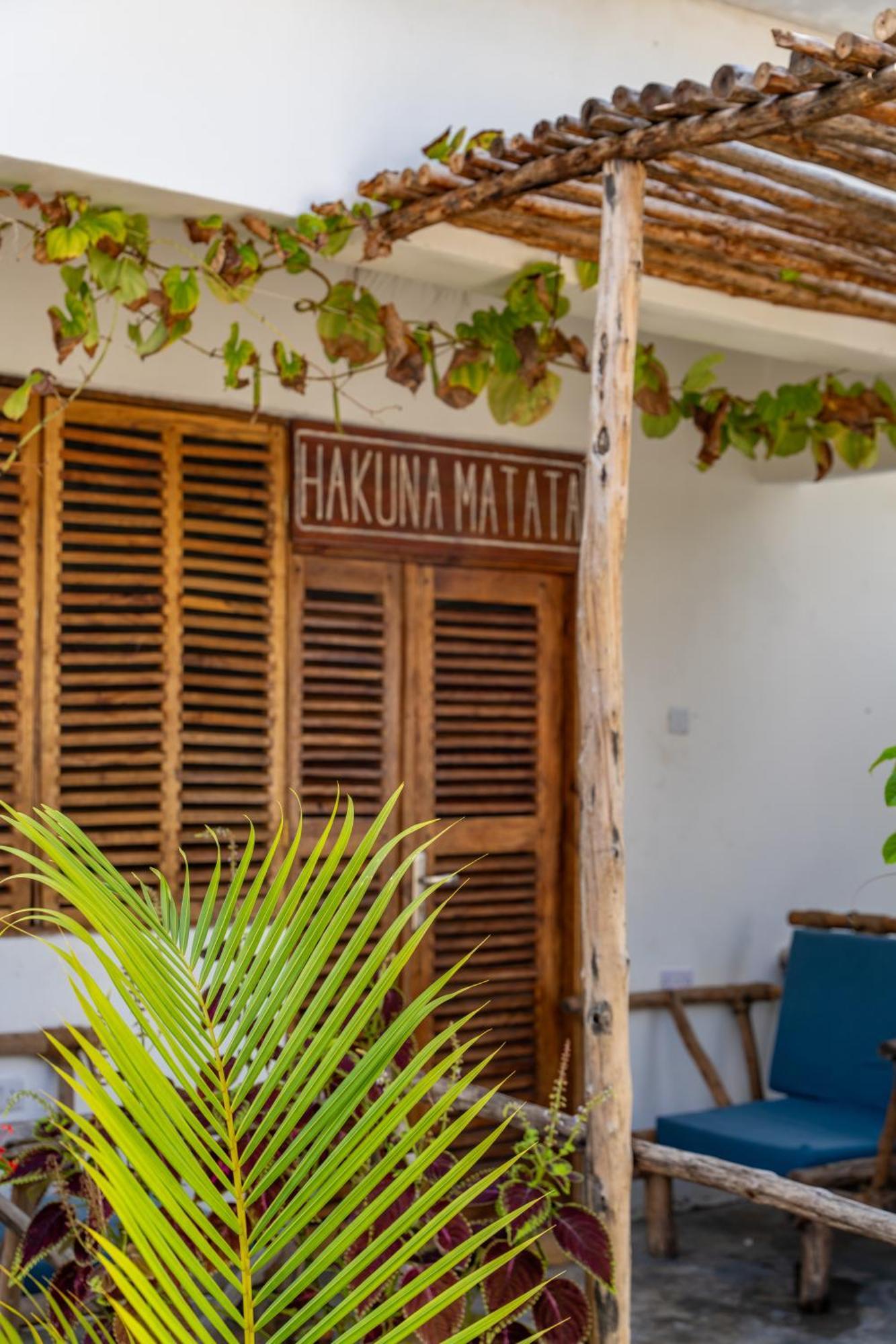 Mafia Island Bungalows Utende Экстерьер фото